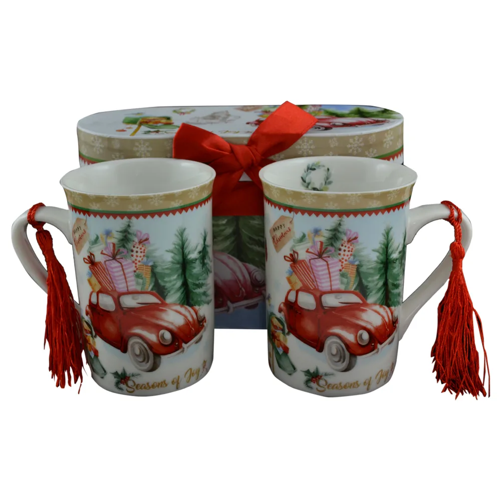 Set 2 cani Craciun din ceramica in cutie cadou - Design masina Set 2 cani Craciun din ceramica in cutie cadou - Design masina