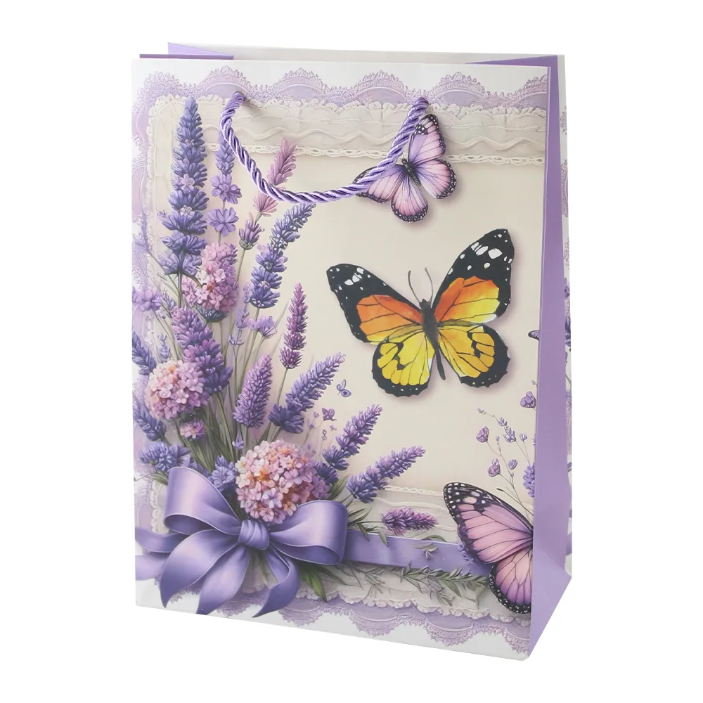 cu lavanda si fluture