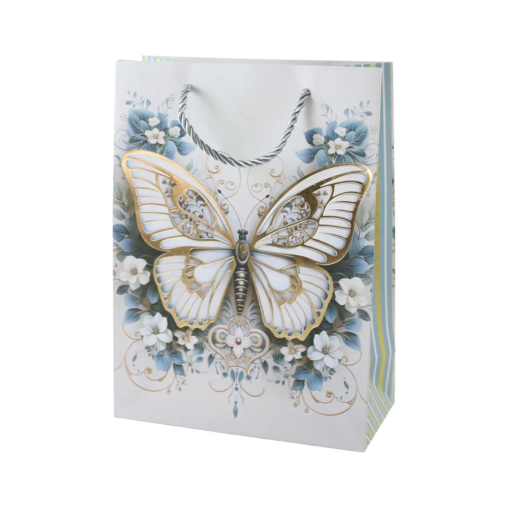 Punga cadou din hartie 18 x 24 cm Punga cadou din hartie 18 x 24 cm