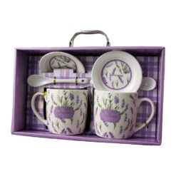 Set 2 cani din ceramica cu farfurii si lingurite "Lavender" 330 ml