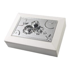 Caseta de bijuterii din lemn cu placa metalica florala 18 x 12.5 cm