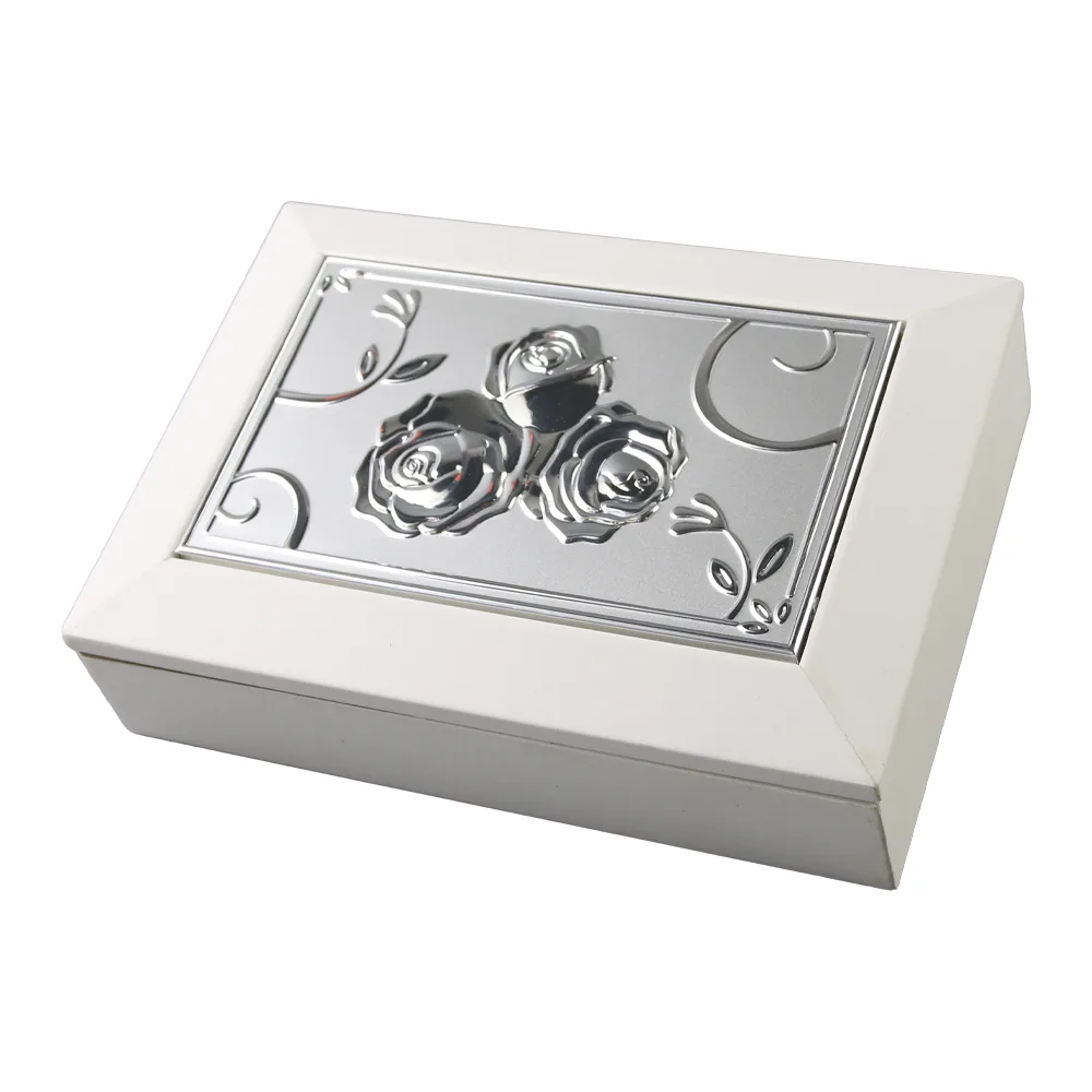 Caseta de bijuterii din lemn cu placa metalica florala 18 x 12.5 cm