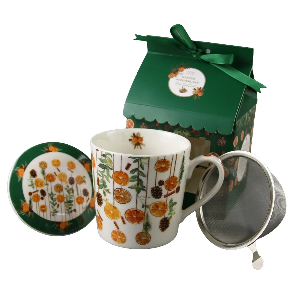 Cana de Craciun din portelan cu capac si infuzor metalic Winter Fruits