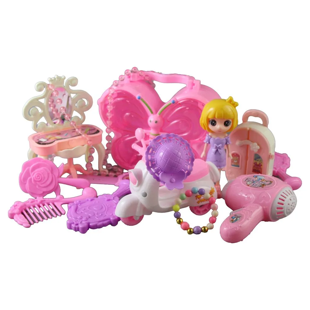 Set cosmetica cu papusa si accesorii 15 piese
