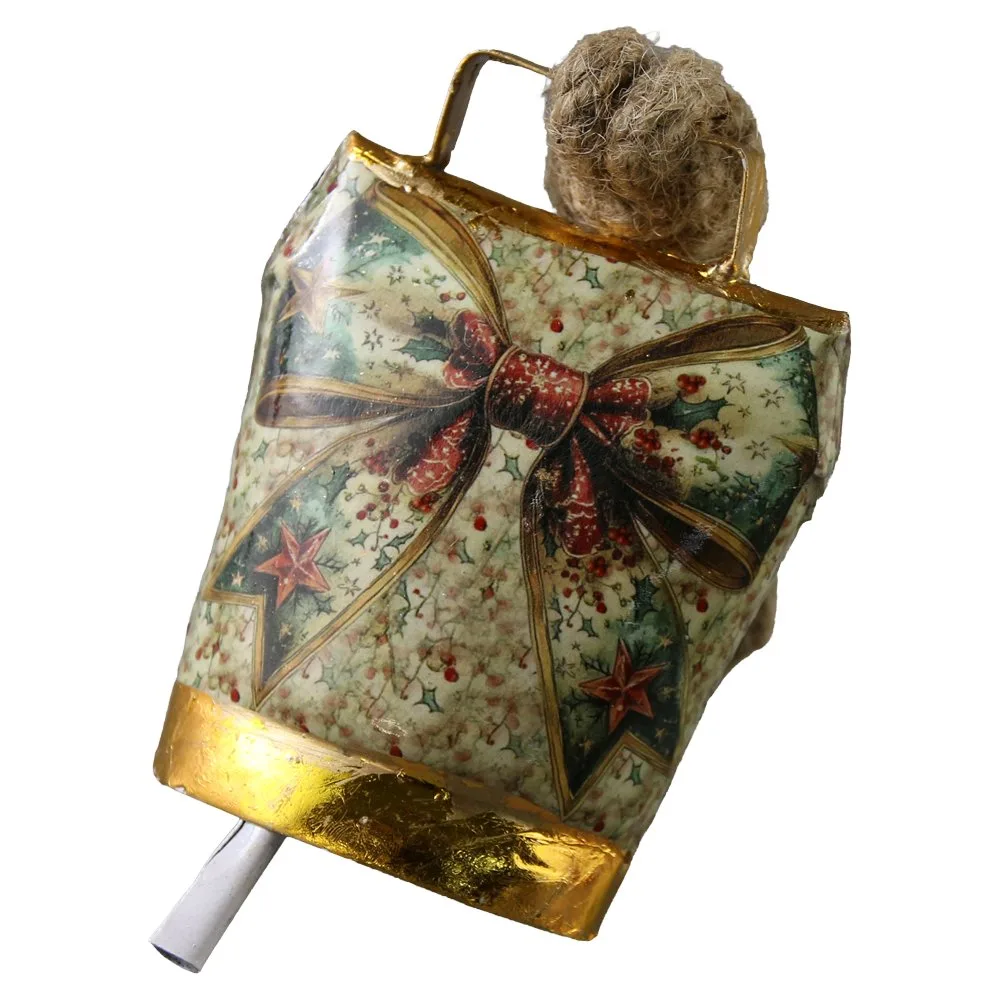 Clopotel vintage de Craciun din metal cu motive festive 8x11 cm