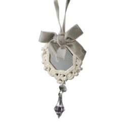 Ornament de brad cu fundita si franjuri 8x25 cm