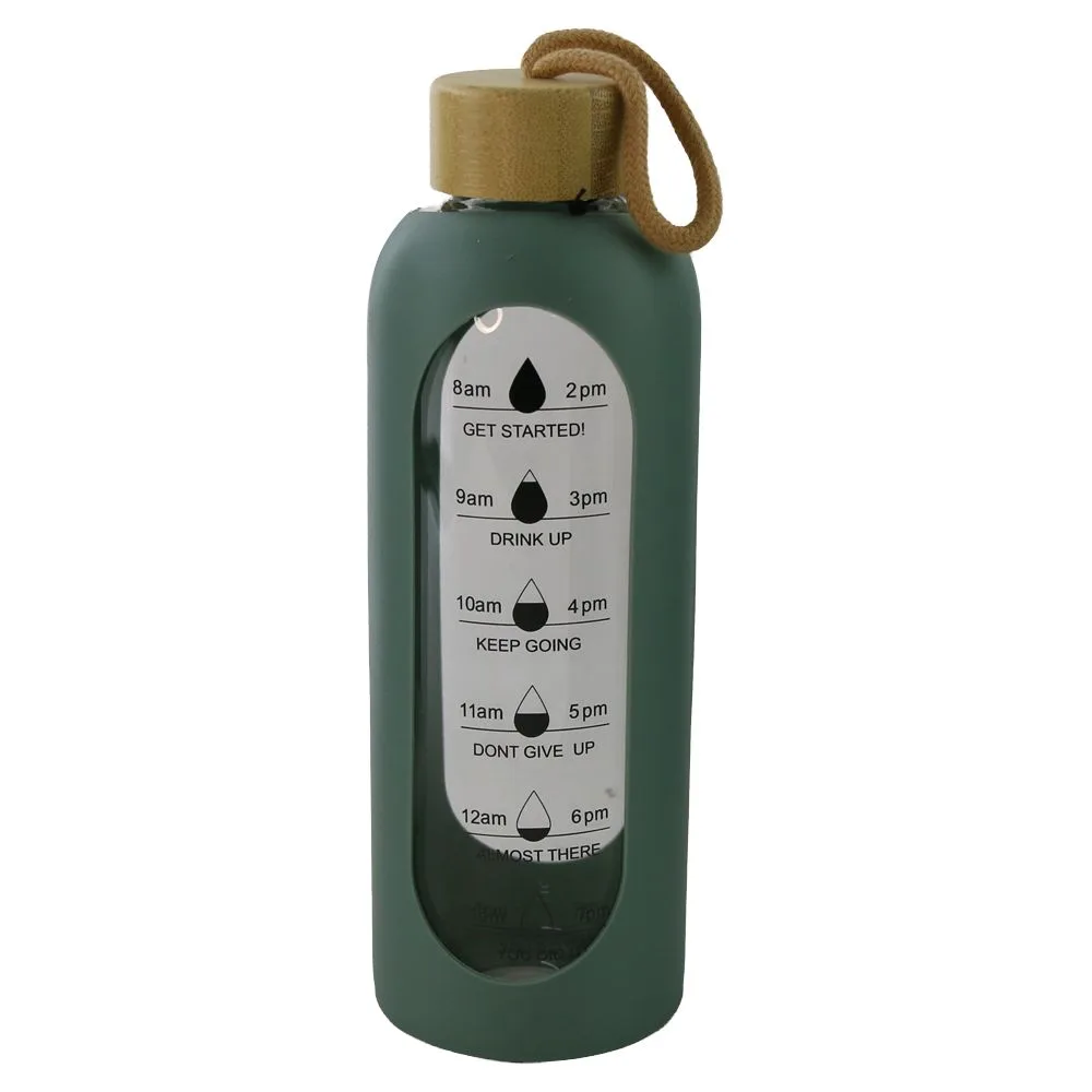 Sticla cu marcaje orare si husa de protectie din silicon 750 ml Sticla cu marcaje orare si husa de protectie din silicon 750 ml