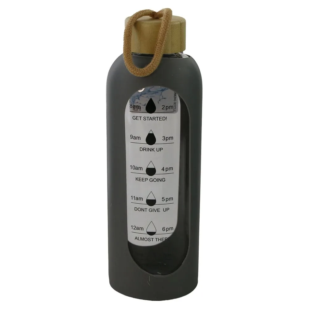 Sticla cu marcaje orare si husa de protectie din silicon 750 ml Sticla cu marcaje orare si husa de protectie din silicon 750 ml