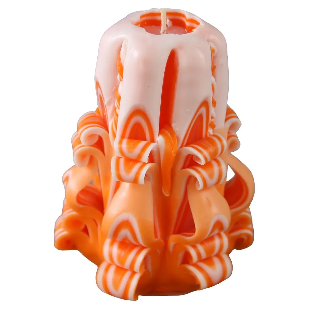 Lumanare colorata sculptata manual 10 cm Lumanare colorata sculptata manual 10 cm